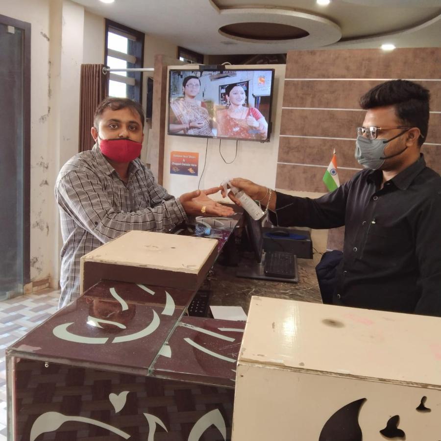 Shree Hotel Shivdhara Сомнатх Экстерьер фото