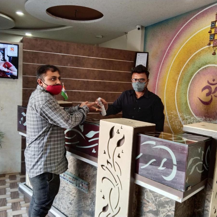 Shree Hotel Shivdhara Сомнатх Экстерьер фото