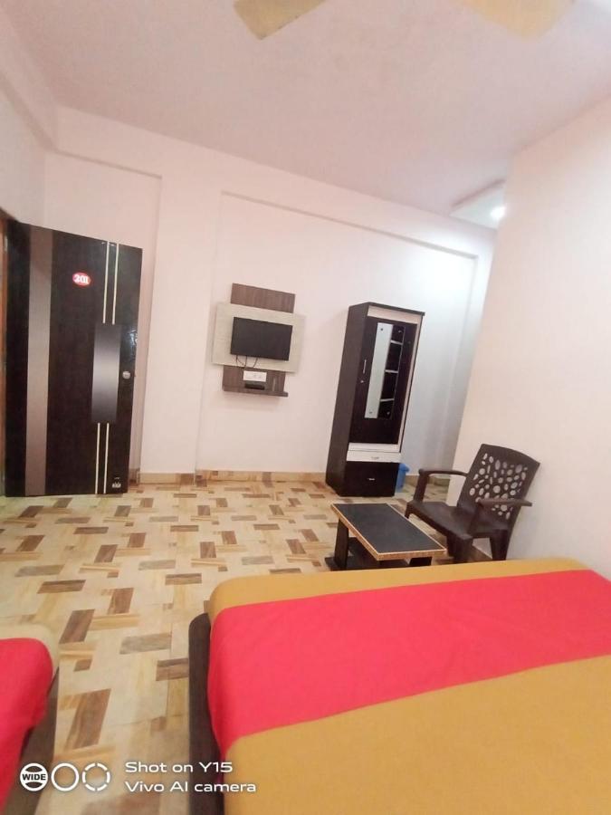 Shree Hotel Shivdhara Сомнатх Экстерьер фото